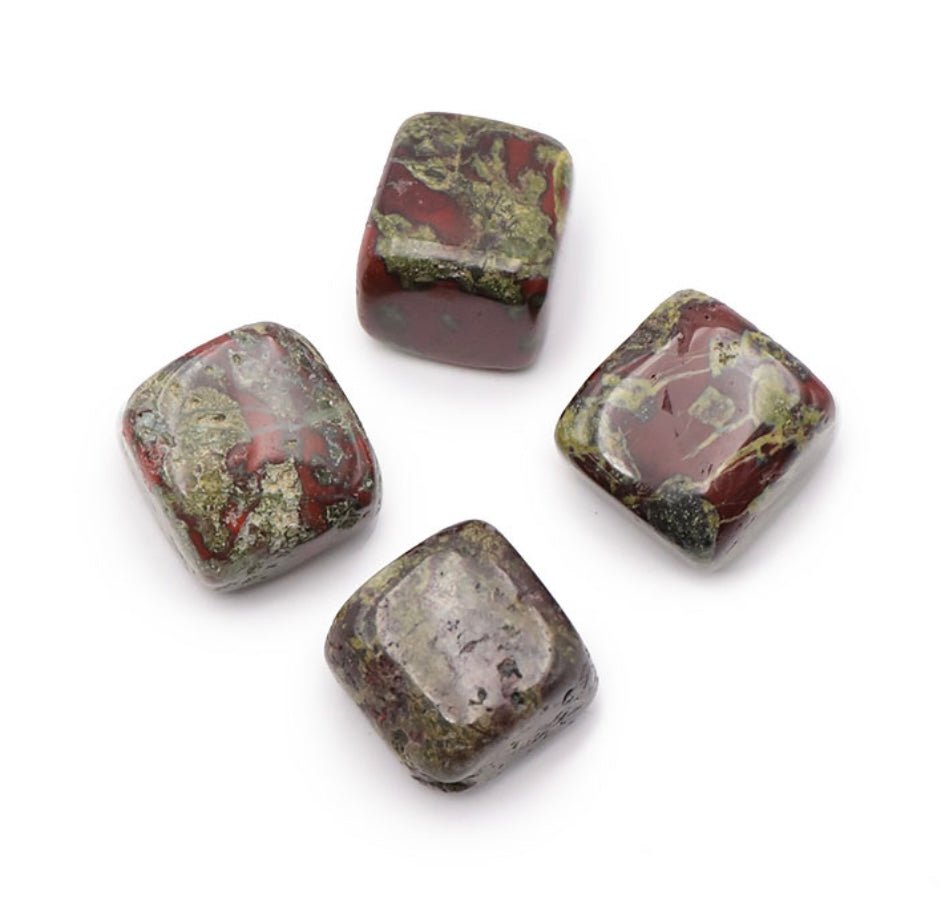 Pierre Roulée Jaspe Sang de Dragon du Brésil qualité A+ cubique 20 À 40MM