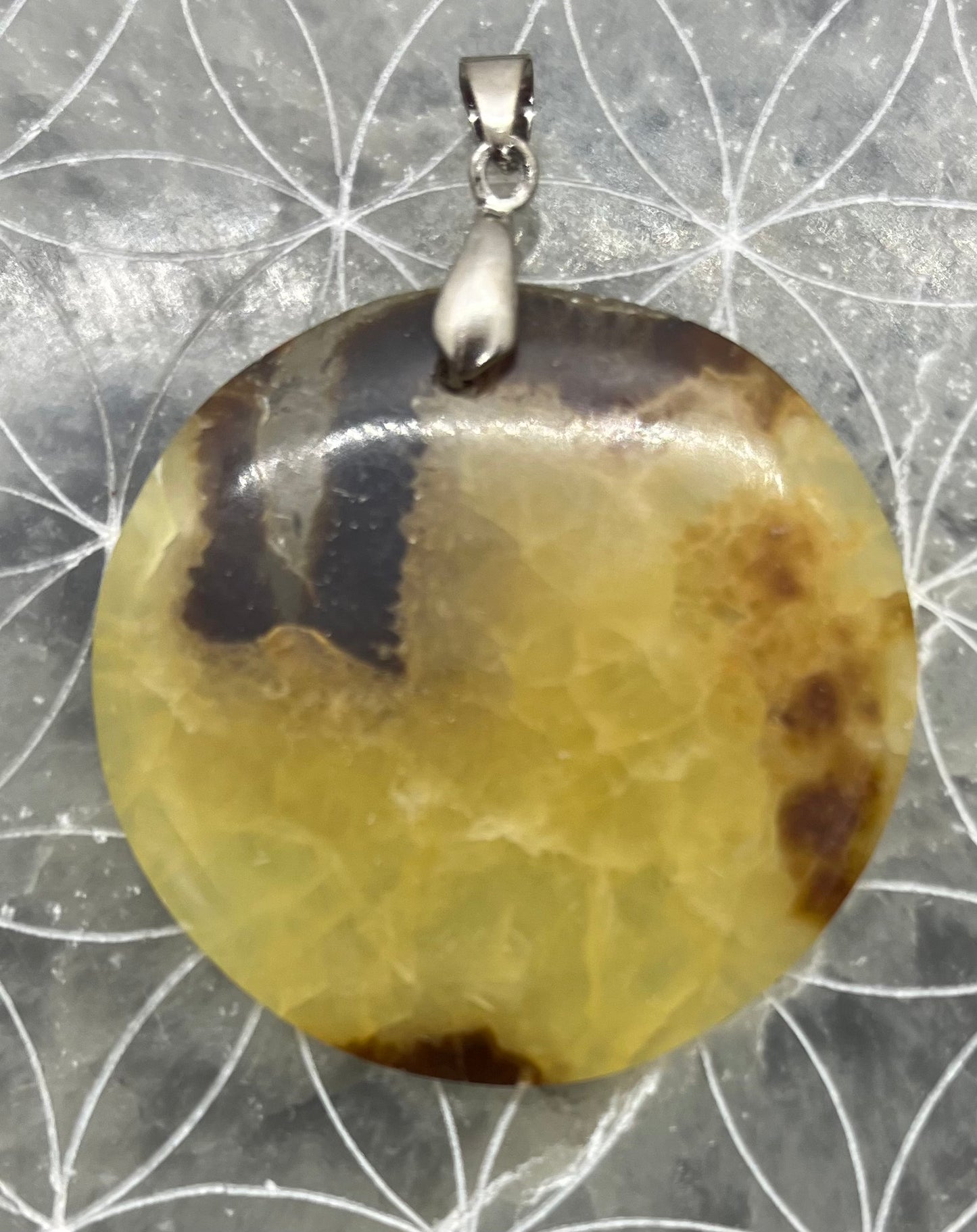 Pendentif forme libre en Septaria