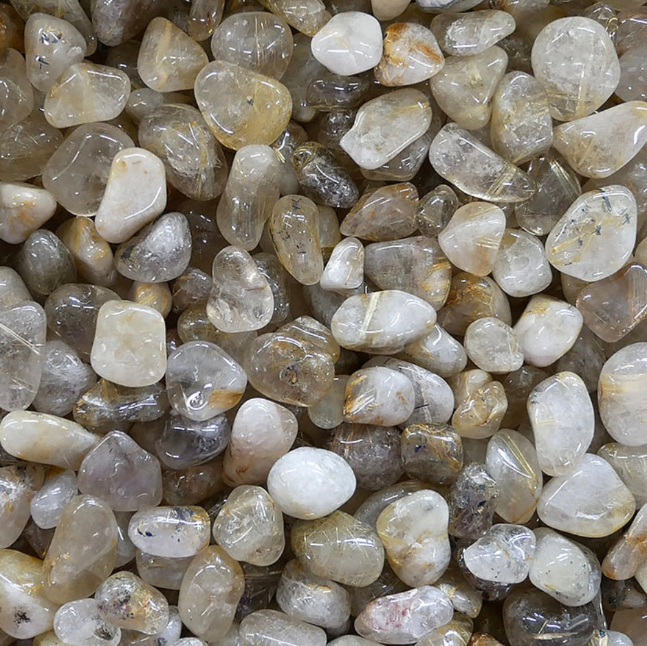 Pierre Roulée Cristal De Roche Rutile du Brésil qualité A 20 À 30MM