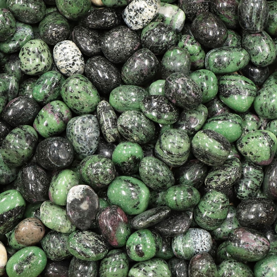 Pierre Roulée Rubis
Zoïzite ronde de Tanzanie qualité A+ 30 À 40MM