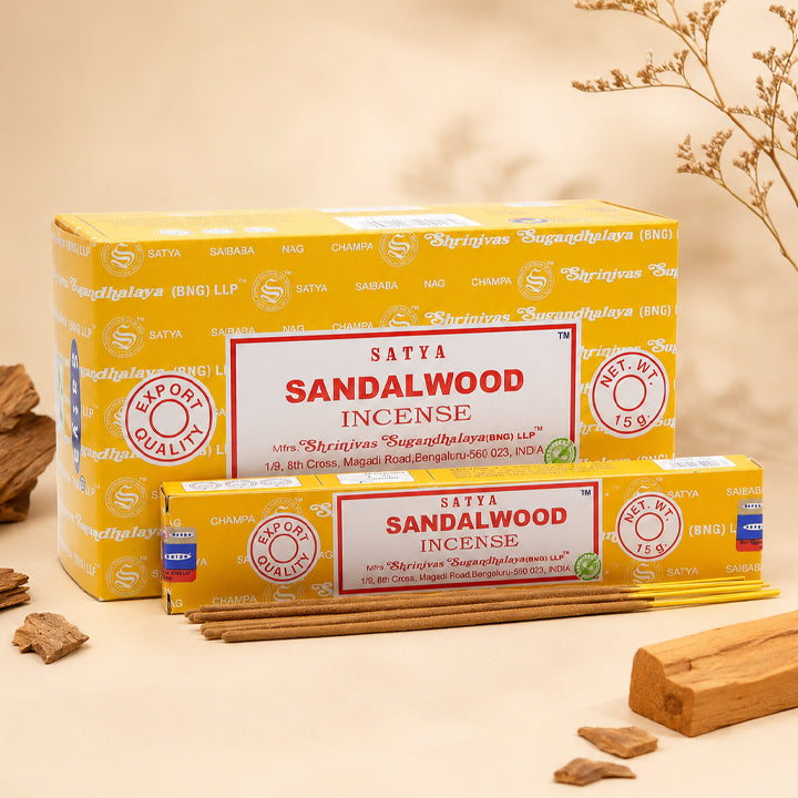 Encens Satya Bois de Santal ~ Boîte de 15 Grammes (13 Bâtonnets)