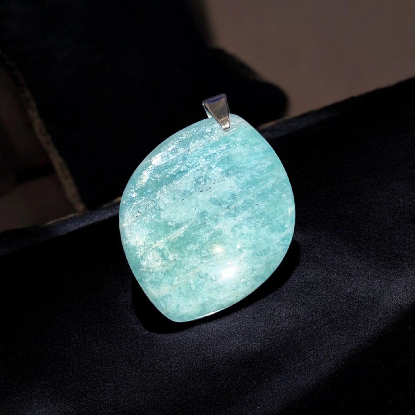 Pendentif pierre plate en Amazonite qualité A