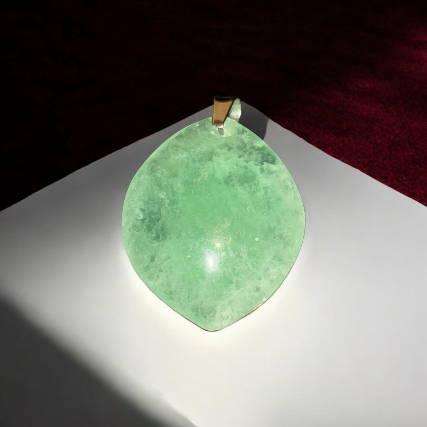 Pendentif en Fluorite Verte de Madagascar qualité A 35 à 45 MM