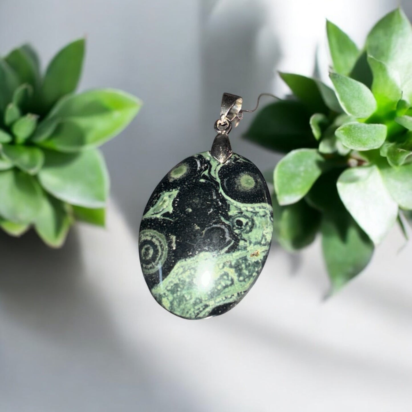 Pendentif forme libre Jaspe Kambaba