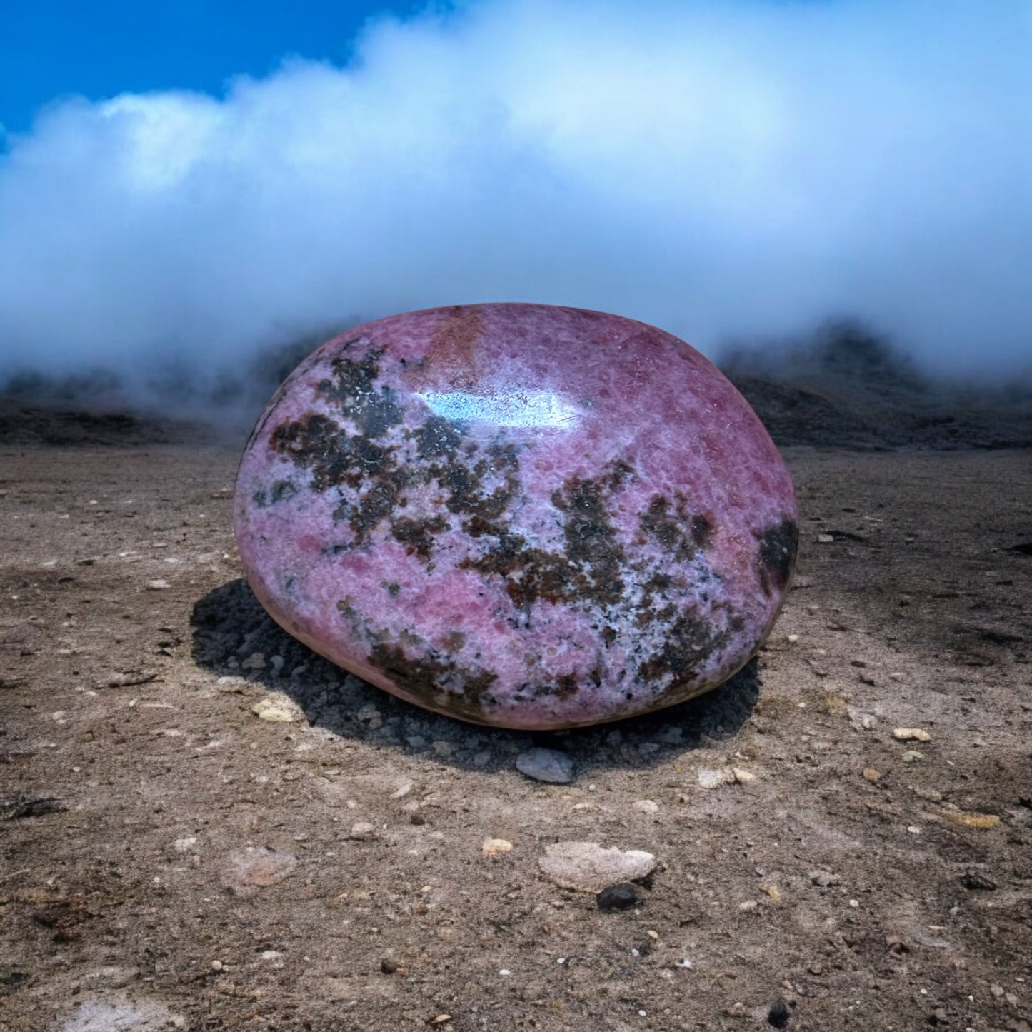 Galet Rhodonite de Madagascar qualité À