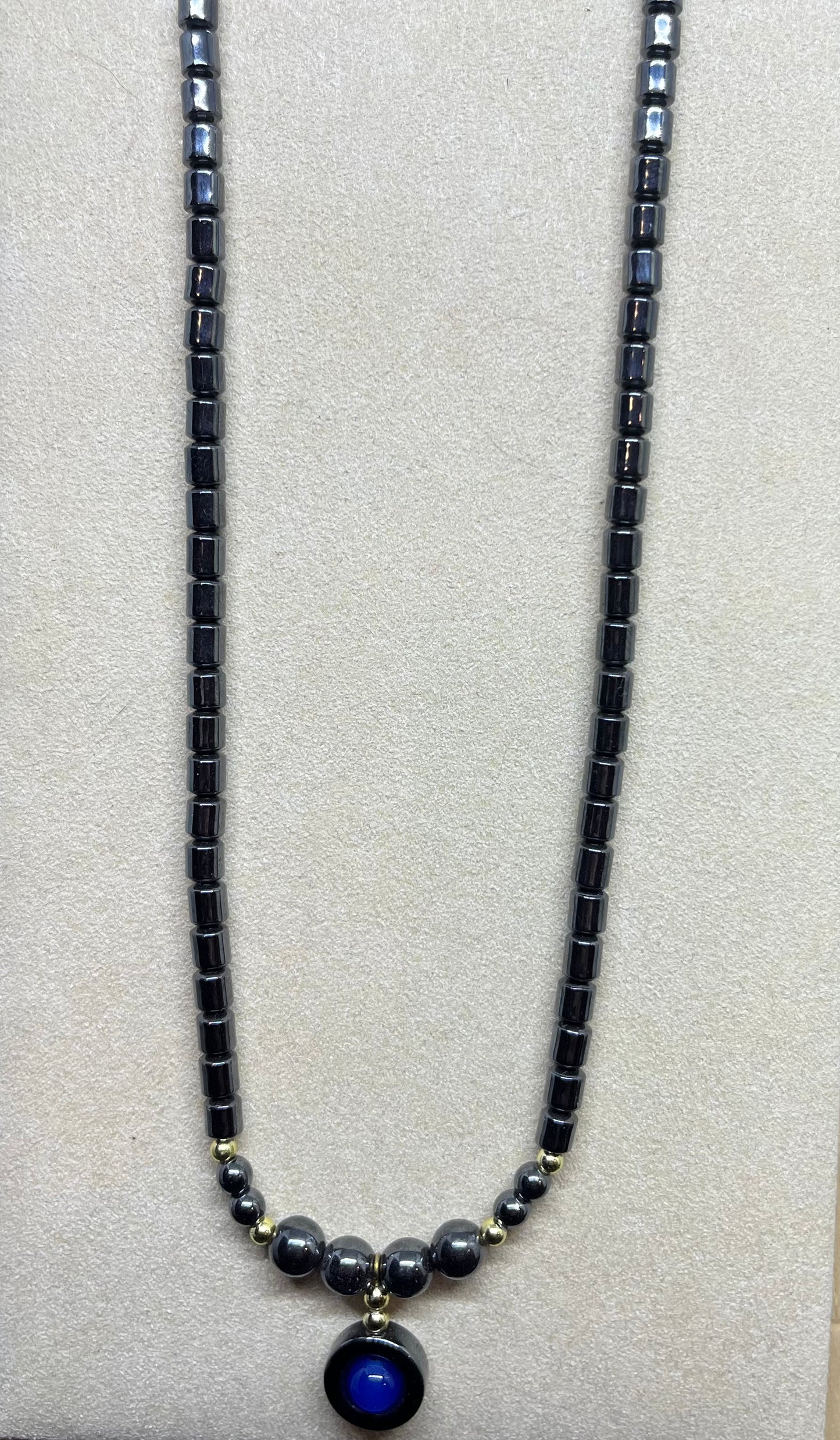 Collier Hématite