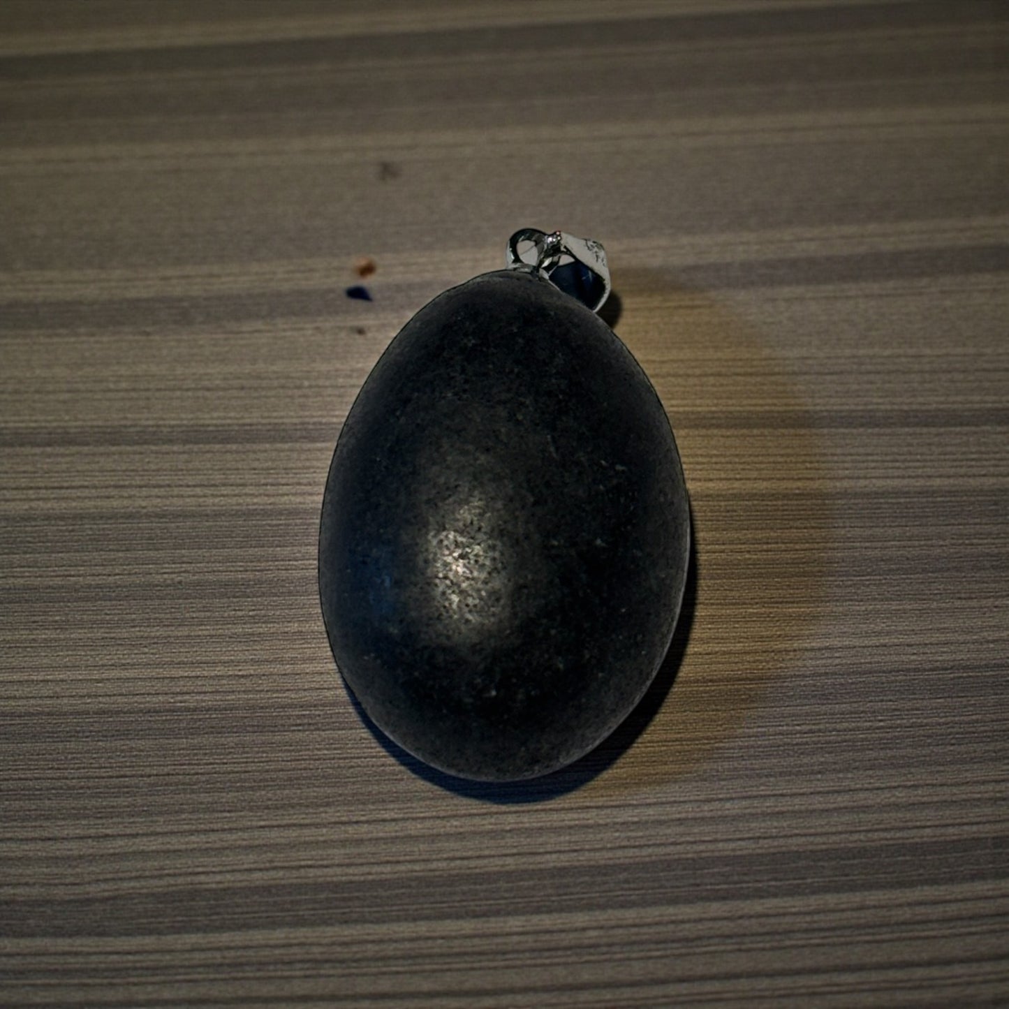 Pendentif pierre roulée Shungite de Russie qualité A 20/30 mm