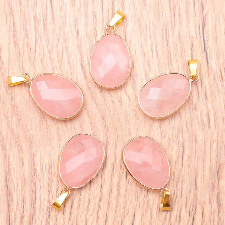 Pendentif Serti Oval Quartz Rose du Brésil qualité A