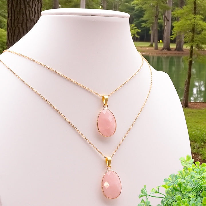 Pendentif Serti Oval Quartz Rose du Brésil qualité A