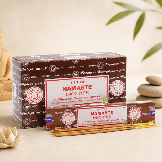 Encens Satya Namaste (« Bonjour ») ~ Boîte de 15 Grammes (13 Bâtonnets)