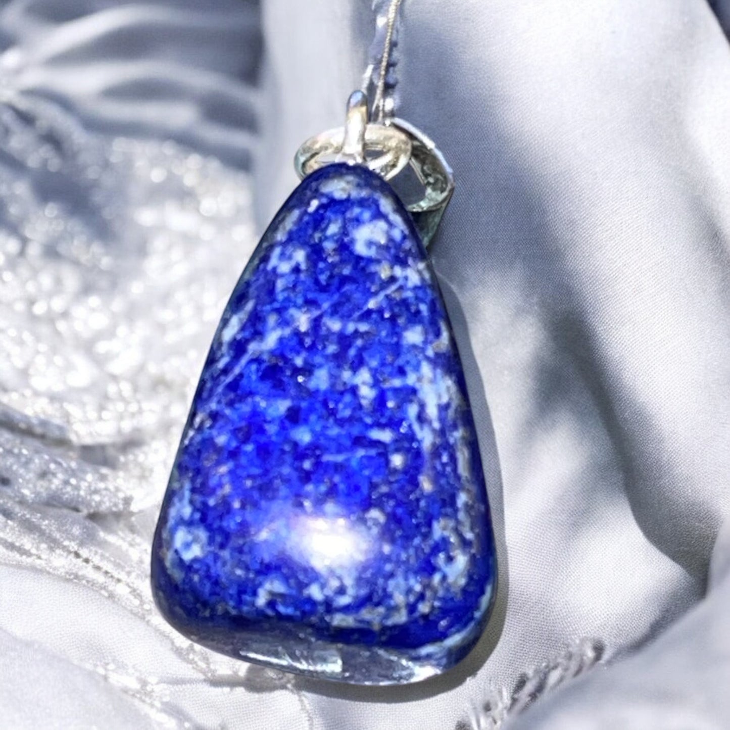 Pendentif forme libre en Lapis Lazuli