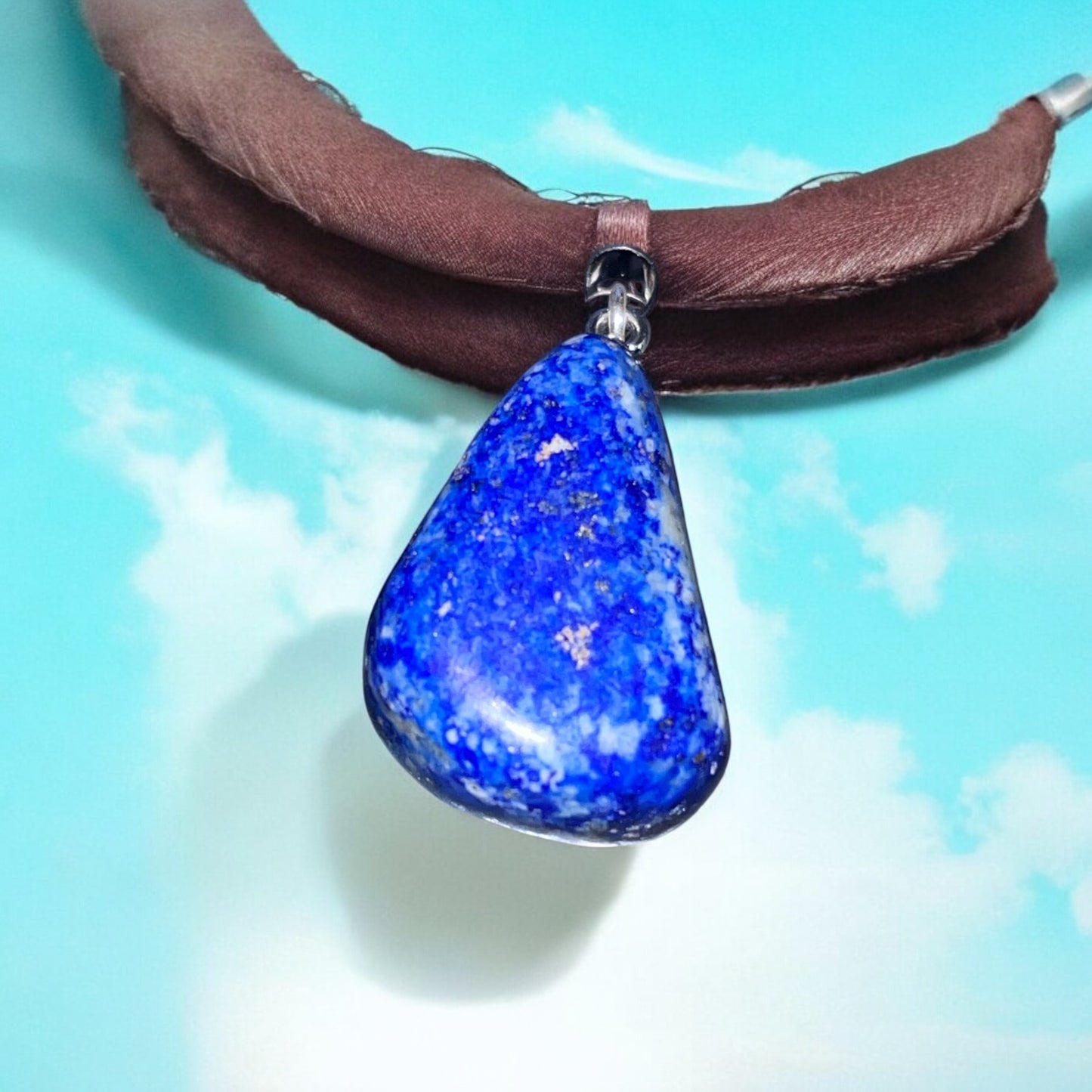 Pendentif forme libre en Lapis Lazuli